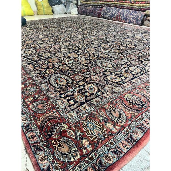 Bijar carpet - Image 9